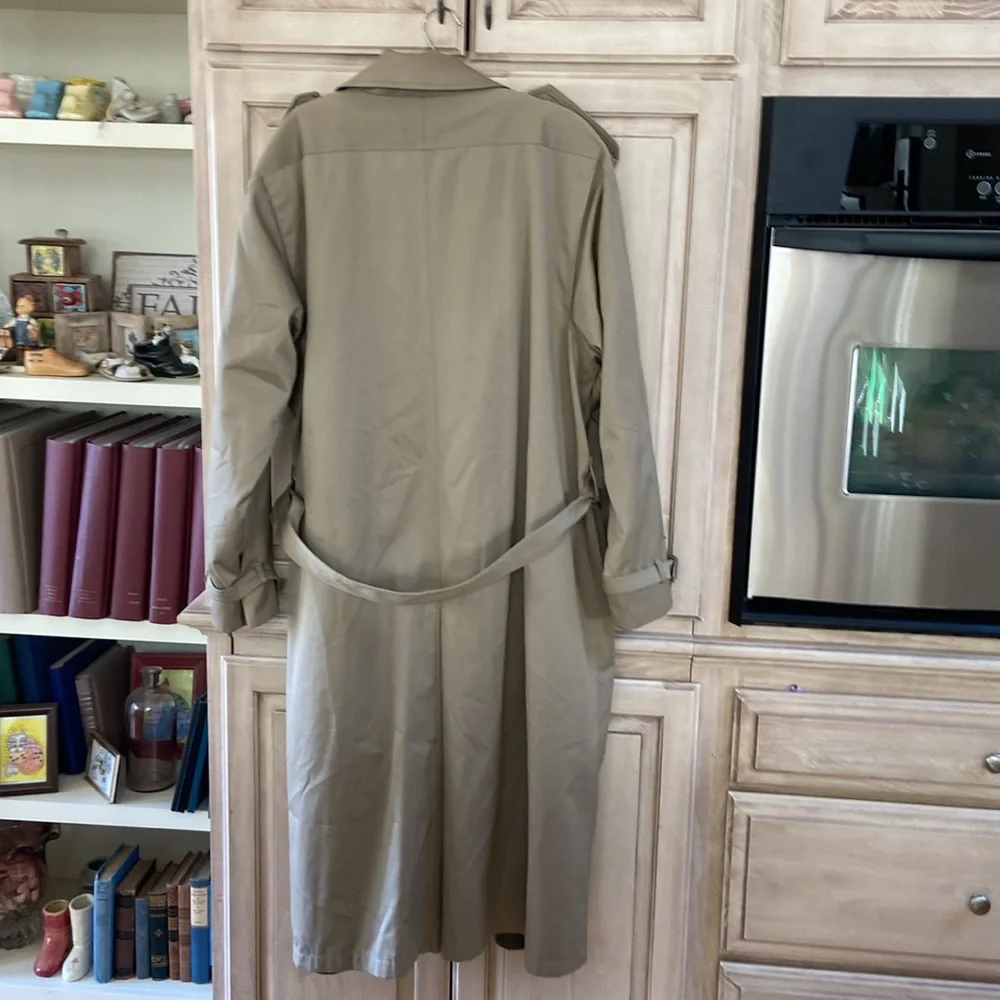 London Fog TOWNE trench coat mens sz 42 w/ warm lining belted - Picture 4 of 6